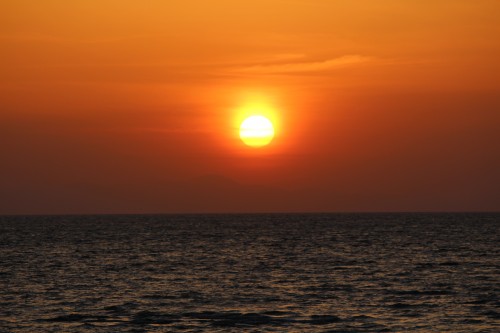 日本の夕陽百選 真玉海岸の夕日がロマンティックすぎてヤバい まこぱぐ